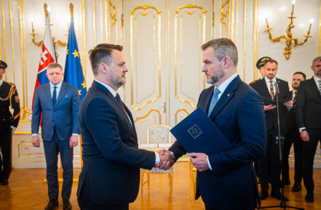 Raši podal demisiu a Migaľ je minister