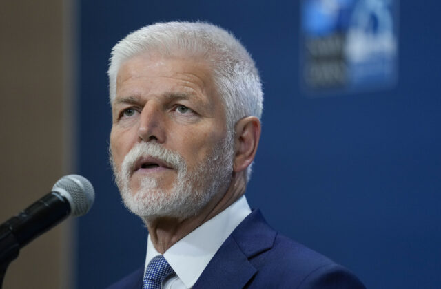 Incidenty v Európe pribúdajú. Český prezident Pavel hovorí