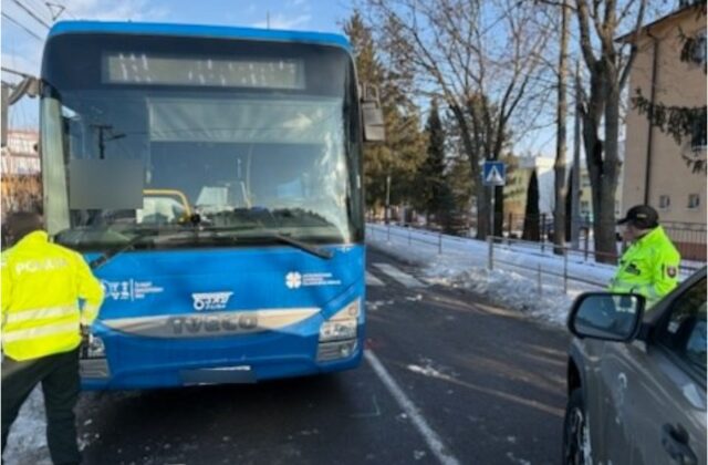 Autobus v martinskom okrese zrazil dieťa na priechode pre chodcov