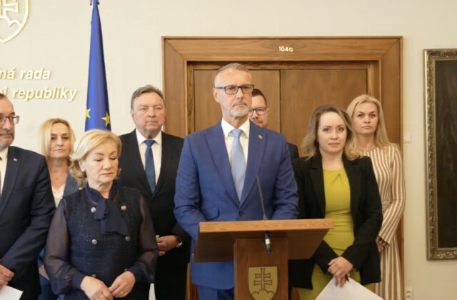 Hlas podporí zmeny vo voľbách zo zahraničia