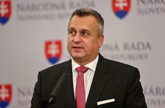 Rodičia na materskej by si mohli privyrobiť výhodnejšie