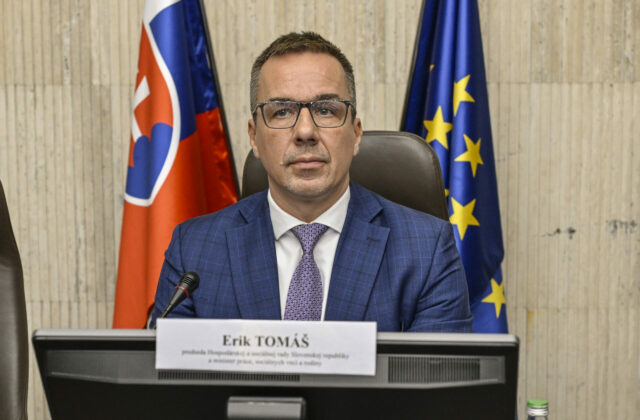 Tomášovo ministerstvo po kritike liberálov prízvukovalo