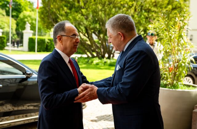 S albánskym prezidentom sa stretol aj premiér Fico
