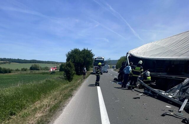 K dopravnej nehode pri Senici vyslali záchranári dva vrtuľníky
