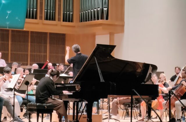 Košická hudobná jar štartuje jubilejný 70. ročník s bohatým programom symfonických koncertov a recitálov – VIDEO