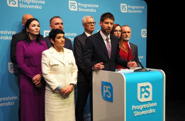 Progresívne Slovensko sa snaží kauzu matka nechať „vyhniť“. Politológ dvíha varovný prst a upozornil aj na správanie Matoviča