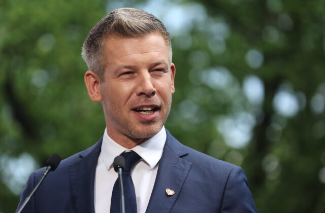 Studená sprcha pre podporovateľov Tiszy: Starostovia kritizujú Magyara za drastické zníženie platov. Nie za toto sme hlasovali v apríli