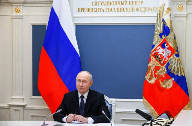 Putin čelí doma rastúcej nespokojnosti. Hrozia v Rusku protesty?