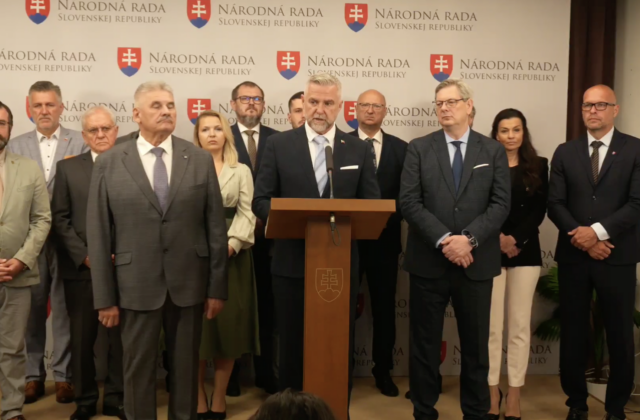 Schôdza NR SR odštartuje s 189 bodmi