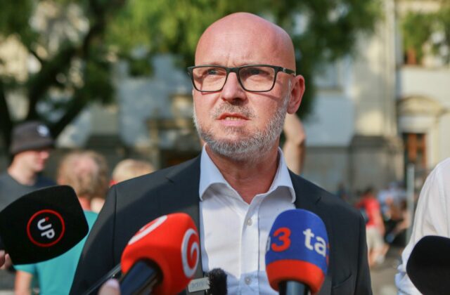 Fico je podľa Gröhlinga najväčší príživník v štáte