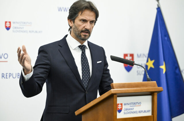 Kaliňák odmieta jadrové zbrane pre Slovensko