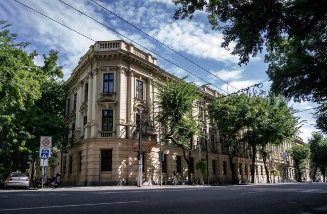 Kancelária prezidenta SR dokončila rekonštrukciu Karáčoniho paláca v Bratislave
