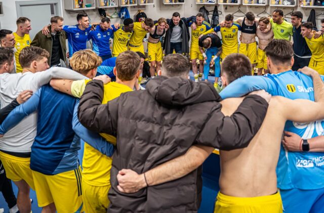 Prezident FC Košice opísal zásah kukláčov: Ničili majetok a zbraňami mierili na deti. Z funkcie neodídem