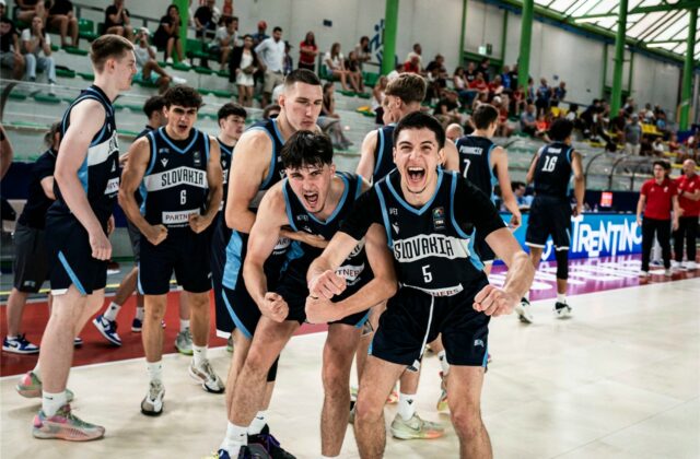 Iba 17 bodov v prvom polčase. Mladí Slováci prehrali s Turkami a čakajú na nich Francúzi