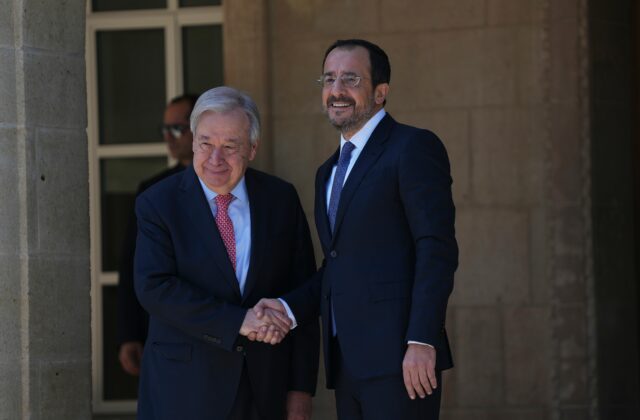 Guterres sa pokúsi oživiť mierové rokovania