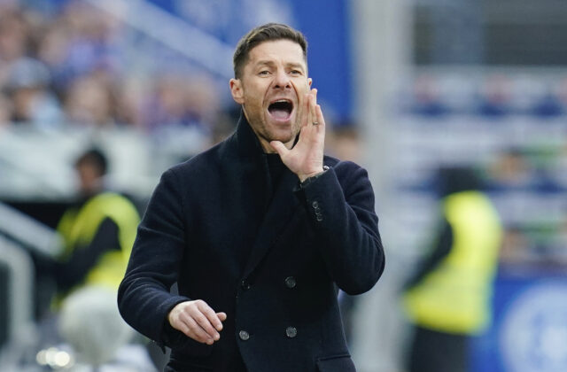 Xabi Alonso vyzýva hráčov FC Chelsea k hladu po víťazstvách