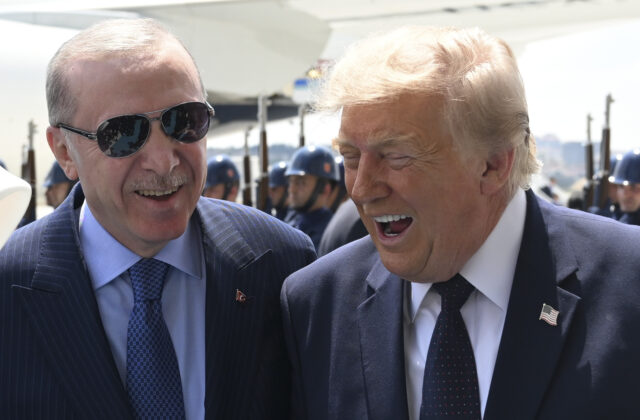 Trump vyzdvihol „chémiu“ s Erdoganom