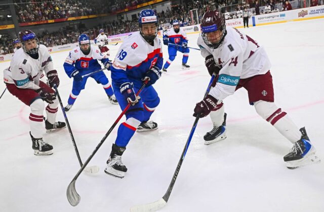 Kazda je v TOP 20 pre draft NHL 2027