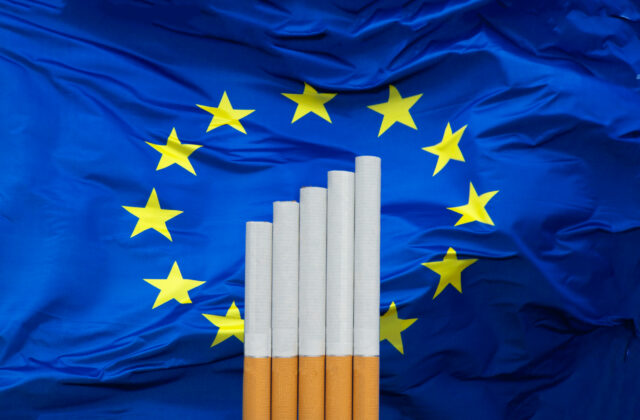 Každá desiata cigareta v EÚ je nelegálna. Bývalý šéf OLAF vysvetľuje