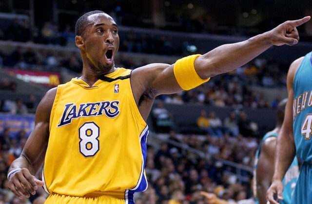 Los Angeles Lakers menia majiteľov