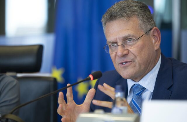 Šefčovič: Európska únia chce presvedčiť Čínu