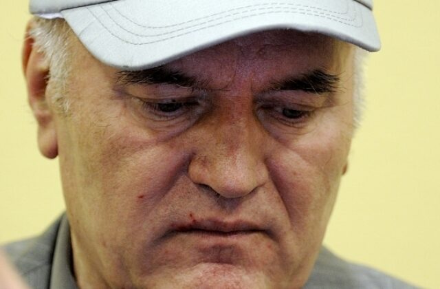 Mladić zomrel