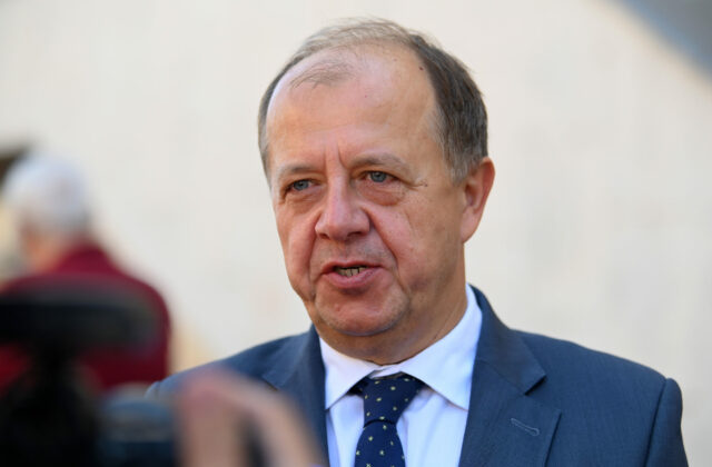 Hlas navrhuje daňové úľavy pre pracujúce matky. Podľa ÚMS sú to však peniaze