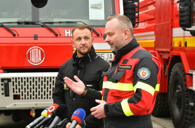 Prezident Hasičského zboru a viceprezident Policajného zboru majú byť povýšení na generálov