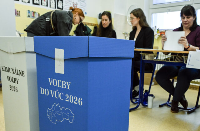 Stávky na komunálne voľby prekonali tie spred štyroch rokov