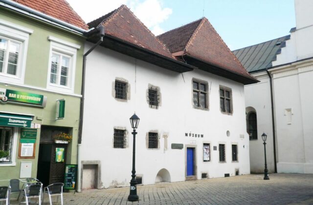 Začína sa rozsiahla rekonštrukcia Miklušovej väznice