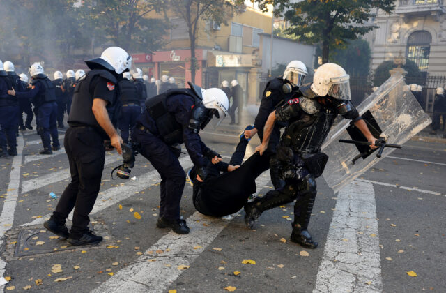 Študentské protesty zasiahli aj Albánsko