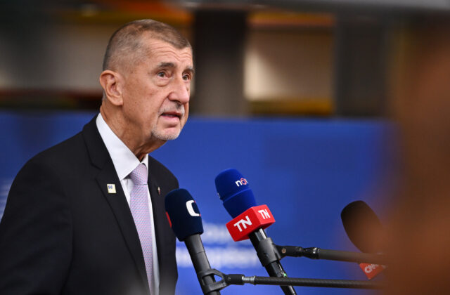 „Špekulanti zarábajú miliardy