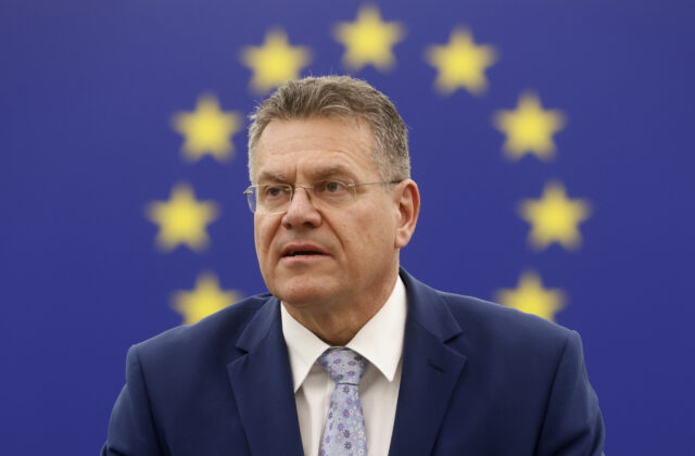 Eurokomisár Maroš Šefčovič prehovoril Čínu na prvý ústupok