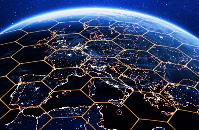 Štyria veľkí európski operátori spájajú sily proti americkému Starlinku