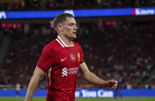 Hviezdne posily sa zatiaľ príliš nepresadili. Tréner Liverpoolu im však stále dôveruje pred súbojom v Lige majstrov