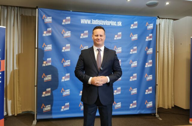 Favoritom volieb primátora Košíc je podľa najnovšieho prieskumu Ladislav Lörinc