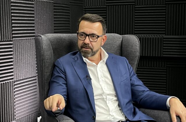 Kandidát na predsedu BSK Gajarský chce vytvoriť jednotné kontaktné miesto pre sociálne služby – VIDEO