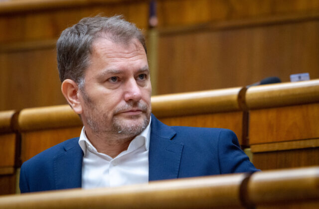 Matovič kritizuje opozičných lídrov a žiada stretnutie. Prieskumy podľa neho ukazujú