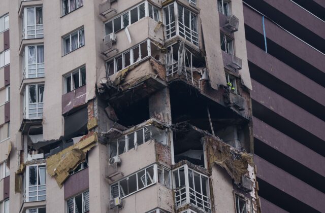 Rusi zabili v stredu na Ukrajine najmenej štyroch ľudí