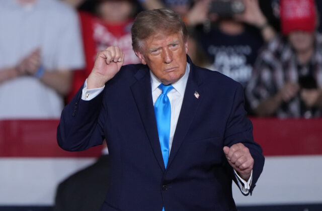 Trump údajne navrhol
